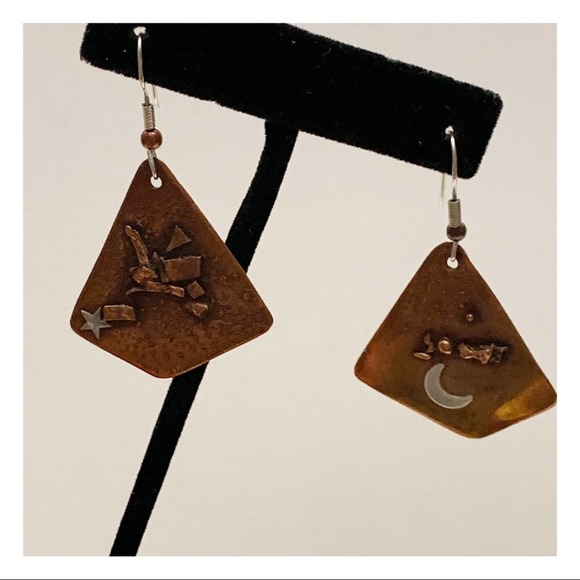 Artisan crafted copper star and moon celestial boho bohemian dangle earrings - Picture 2 of 5